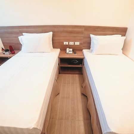 Trip Inn Near Airport Or City Center Legazpi Kültér fotó