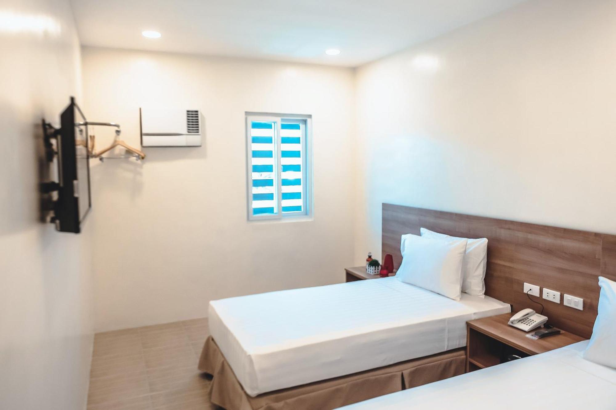 Trip Inn Near Airport Or City Center Legazpi Kültér fotó